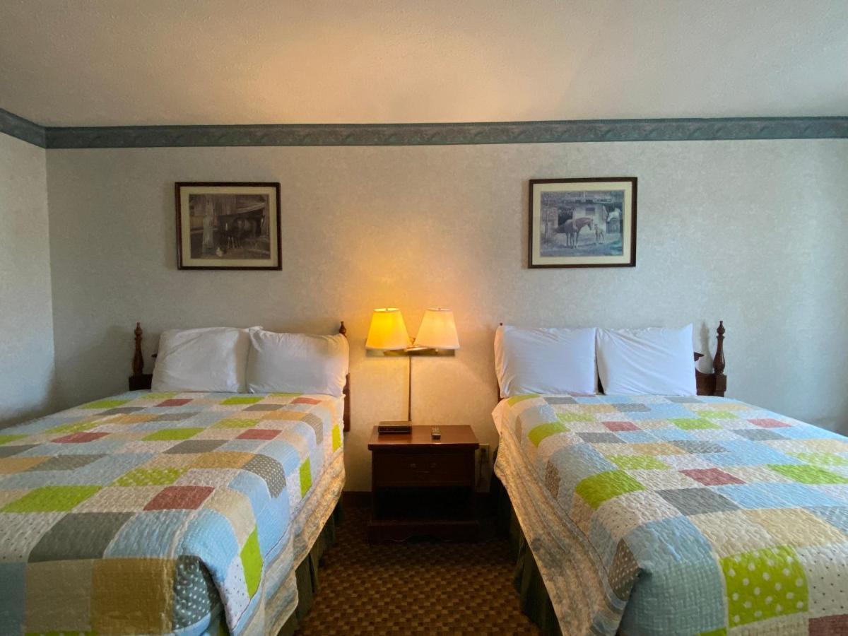 Americas Inn Bardstown Buitenkant foto