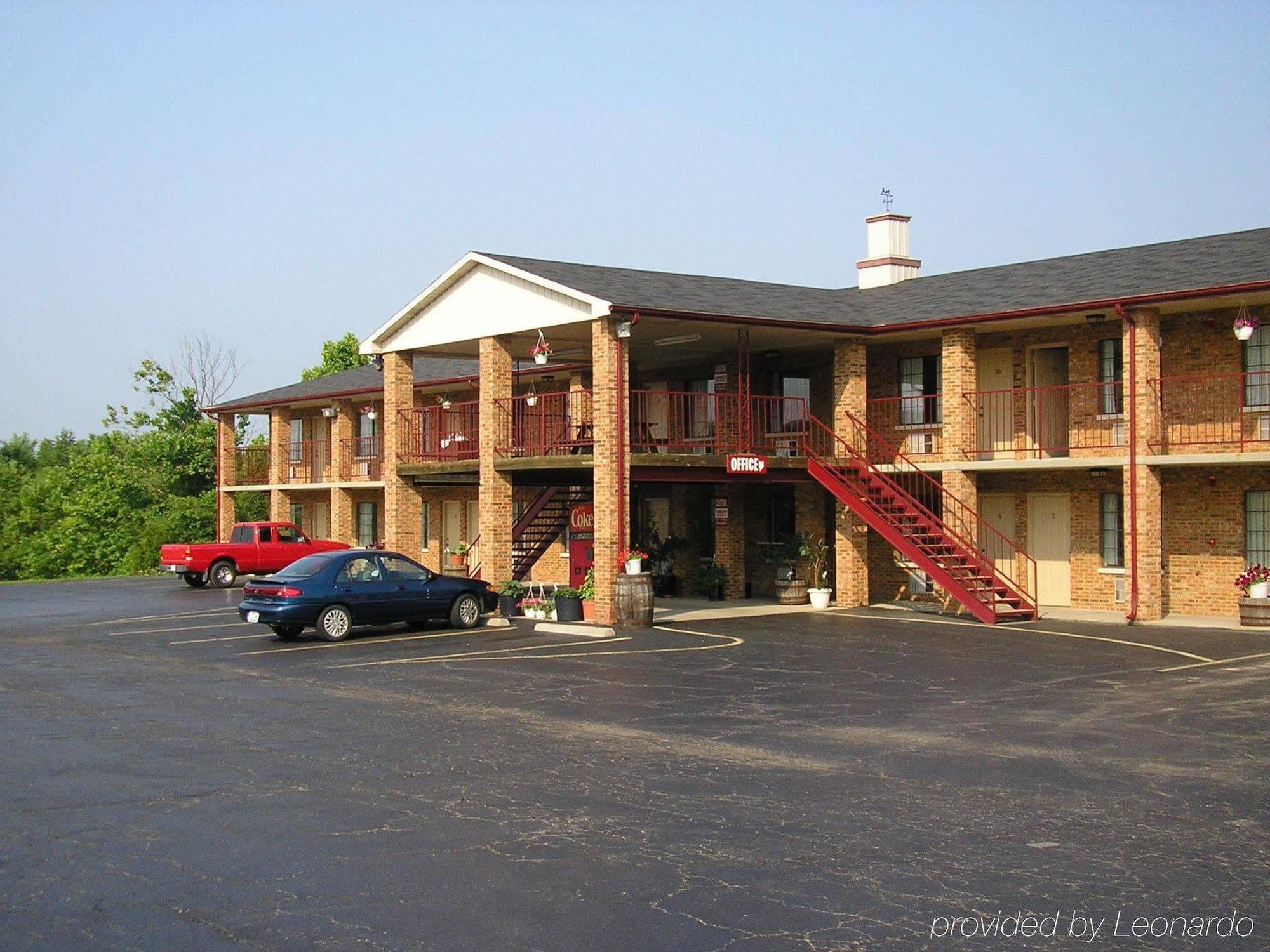 Americas Inn Bardstown Buitenkant foto