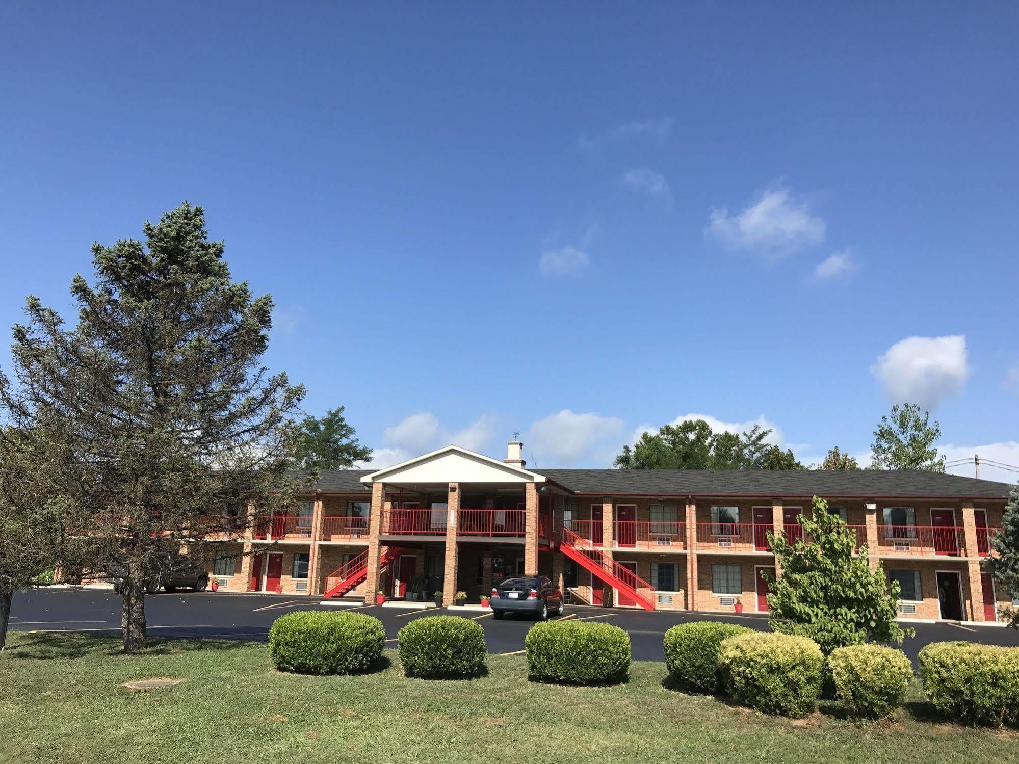 Americas Inn Bardstown Buitenkant foto