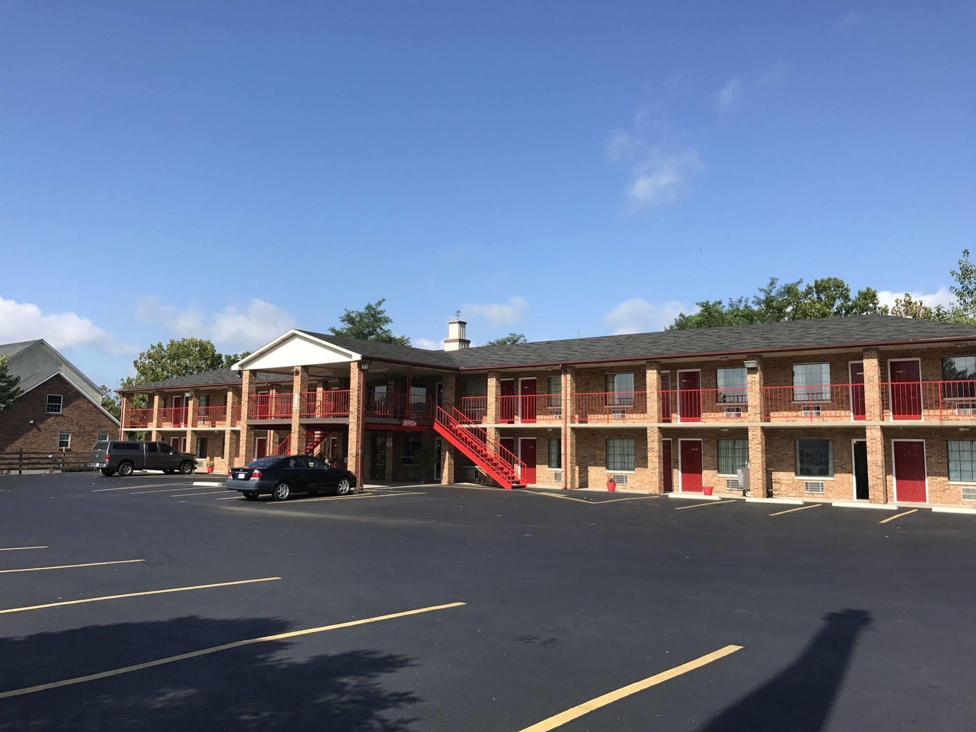 Americas Inn Bardstown Buitenkant foto